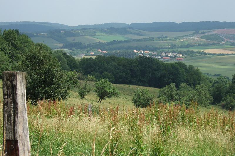 3-5-04 La Grande Panse.JPG - Talblick aus 282 m Höhe